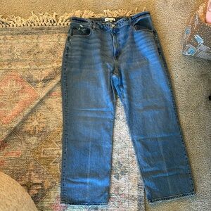 Abercrombie 90’s Relaxed High Rise Curve Love Denim